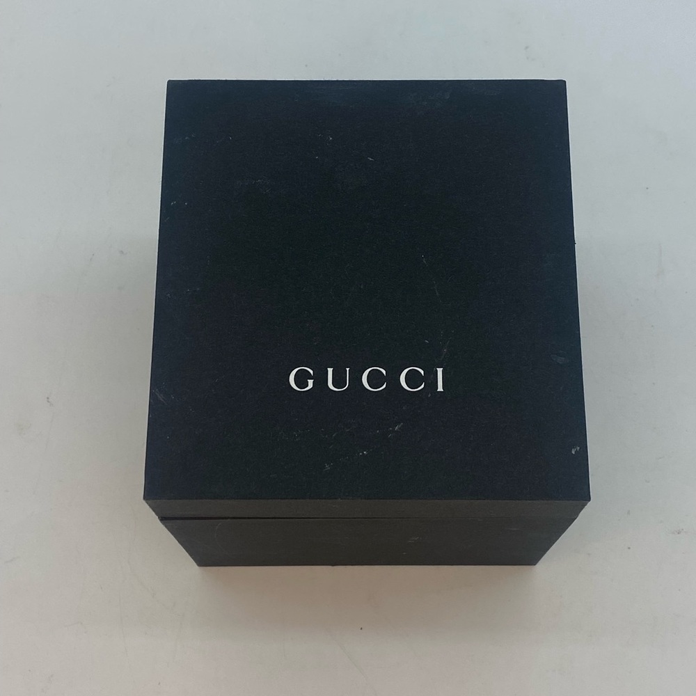Gucci Black Watch with Multicolor Wolf Design - Picture 9 of 9